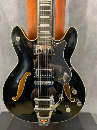 Hagstrom Tremar Viking Deluxe Semi-Hollow Guitar, Black w/ohsc