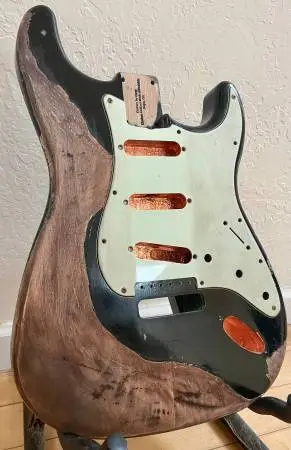 Custom/Hybrid Strat Body, Relic, Black