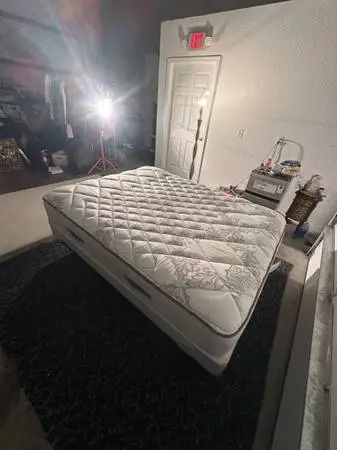 Last Of The Moving Sale! Beds! 2 Queen Luxury Sets. Mattress/Box.
