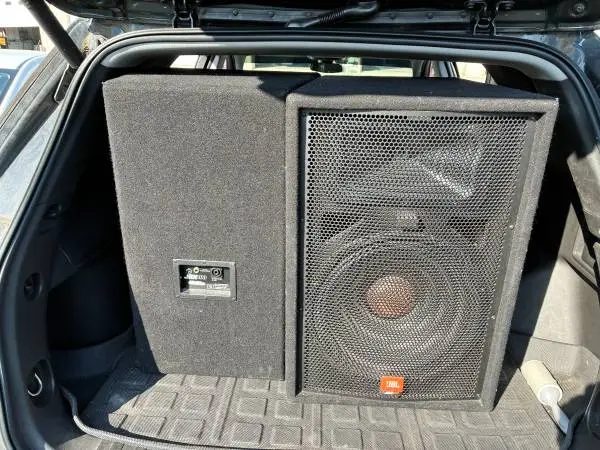 Pair JBL JRX 215 Speakers