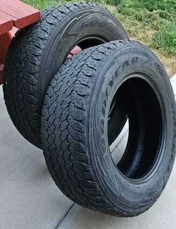 Set of 255 65r17 tires
