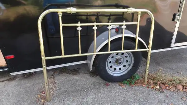 QUEEN SIZE BRASS HEAD BOARD/BLANKET RACK AVAILABLE(35.00)