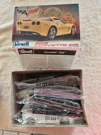 Revell Vintage Corvette Z06 Model Kit Unassembled