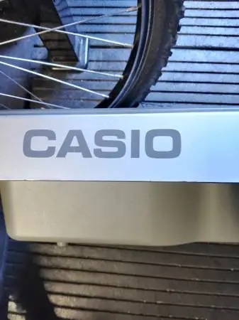 CASIO LK-100 61 key KEYBOARD excellent condition