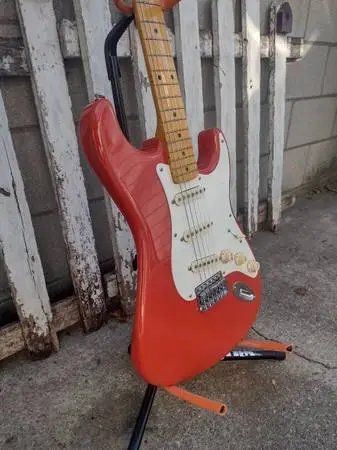 1957 FENDER STRATOCASTER REPLICA - CUSTOM ASSEMBLED -FIESTA RED