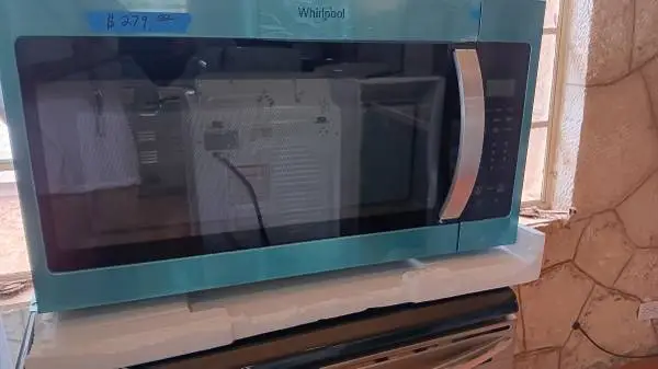 Whirlpool microwave (New)