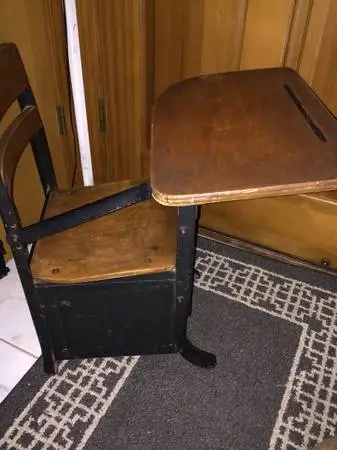 Kids Old School  Desk