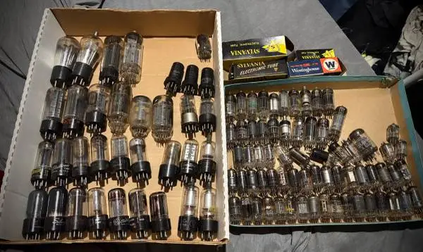 Bulk Lot Vintage Vacuum Tubes (106 Pcs) - As Is Untested Radio/TV