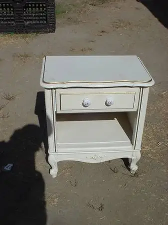 1 drawer nightstand