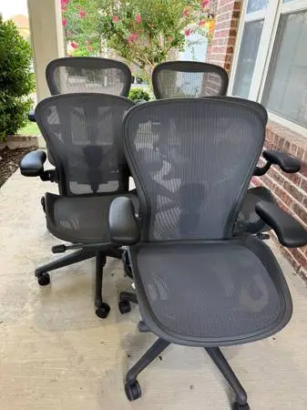 Herman Miller Aeron Remastered Size B & C posture SL fit fully loaded ( Brand ne