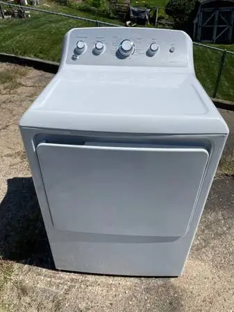 GE ELECTRIC DRYER (FREE LOCAL DELIVERY)