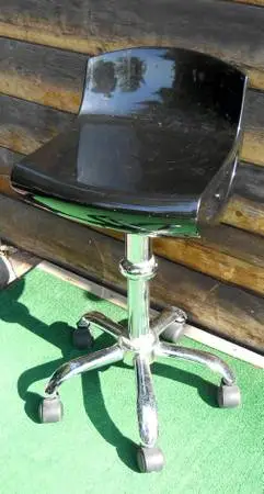 Adjustable Stool Black & Chrome for Counter/Worktable