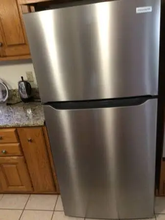 Frigadare 20 cu ft one month old