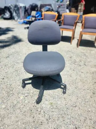 TOSA Furniture Boutique office chair