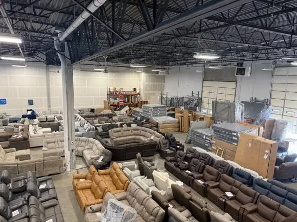 💰 Budget-Friendly Furniture – Sofas and sectionals 30-70% OFF!