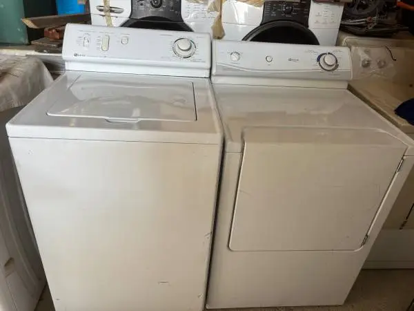MAYTAG WASHER AND DRYER SET