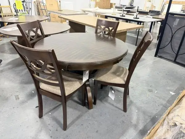 Cori Brown Cherry Transitional Round Table Dining Room Set Brand New