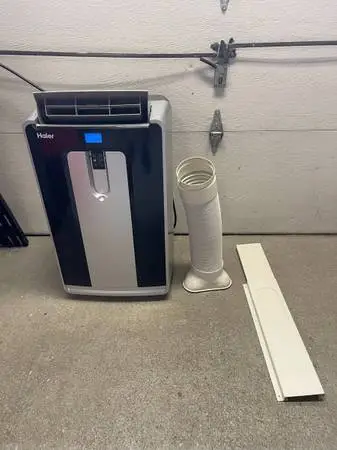 Haier 10,000 Btu Stand Up / Portable Air Conditioner (AC) & Heater