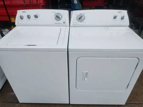 Whirlpool washer dryer set