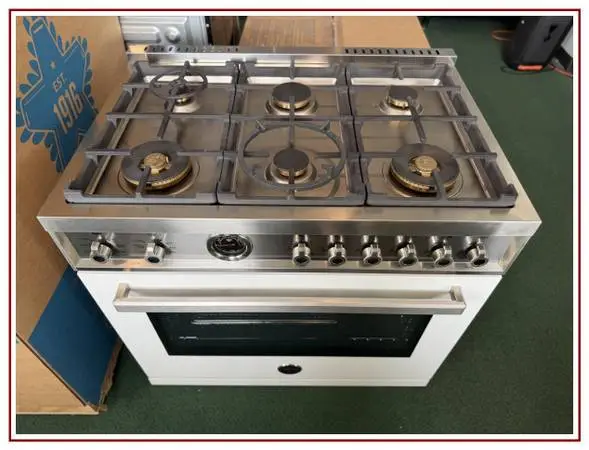 Bertazzoni – 36″ Professional Series range Gas oven Natursl Gas-Wh