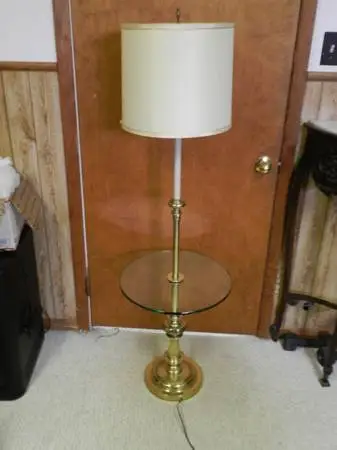 HTF STIFFLE BRASS FLOOR LAMP MID CENTURY GLASS GALLERY TABLE ORIGINAL