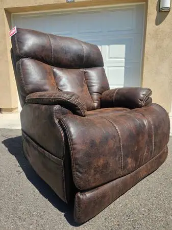 NEW FLEX STEEL POWER LIFT CHAIR W/ POWER HEAD REST & POWER LUMBAR