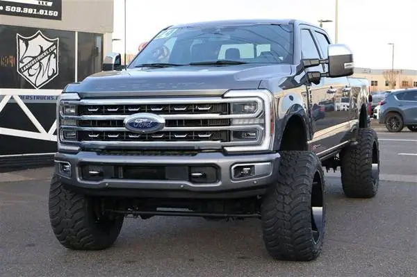 2024 Ford F-350 Platinum  LIFTED DIESEL  HI OUT PUT TRUCK 4X4 LOADED