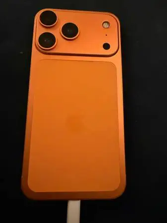 iPhone XR Conversion 17 Pro Unlocked