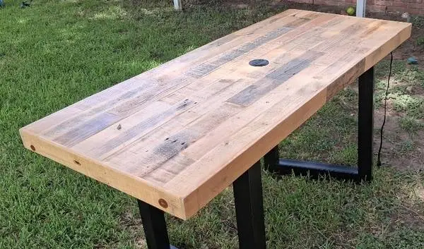 🔥 Rustic Reclaimed Mixed Hardwood Computer Desk /Power outlet / Table