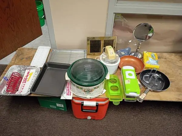 AIR FRYER and other cookers and kitchen stuff