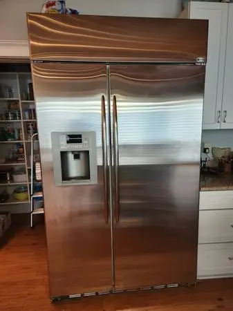 29.6 cu ft GE side by side