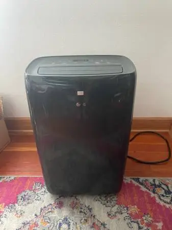 12,000 BTU Portable Air Conditioner LG Model LP1220GSR