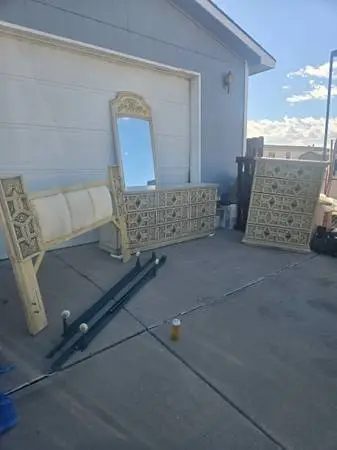 Bedroom set