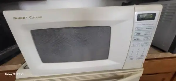 Sharp Carousel microwave