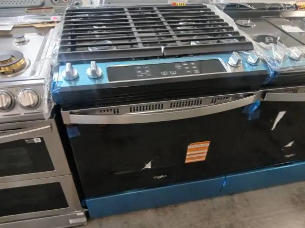 Whirlpool slide in gas stove
