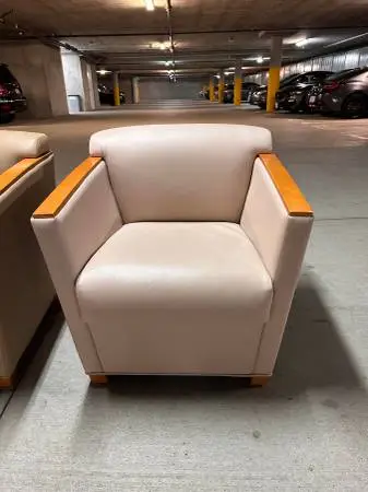 (17) Steelcase Coalesse 240WA Lounge Chairs. Off White, Tan & Espresso