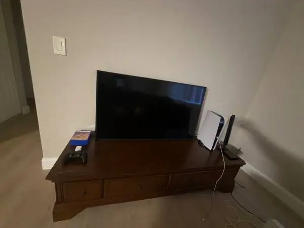 Selling all furniture / moving sale