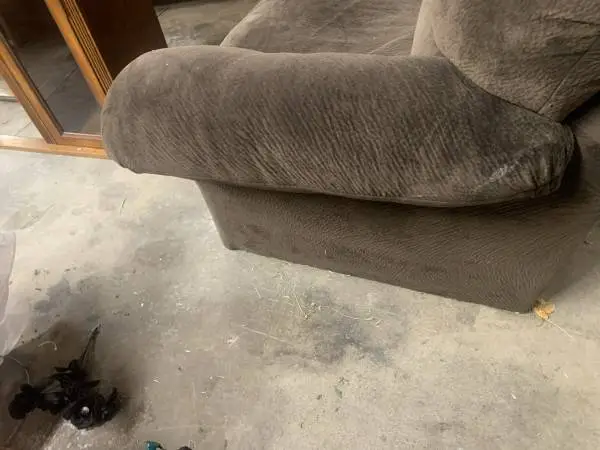Love seat