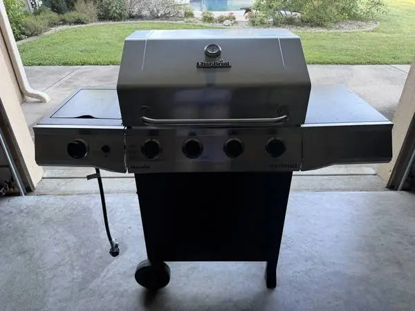 2025 CharBroil Gas Grill