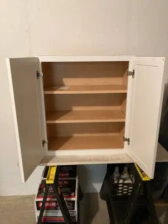 SHAKER WALL CABINET
