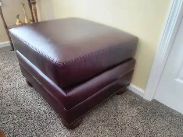 Omnia Leather Ottoman