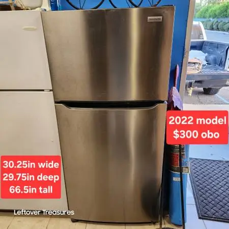 2022 Frigidaire Refrigerator Works Perfect. Ready to use. Free Deliver