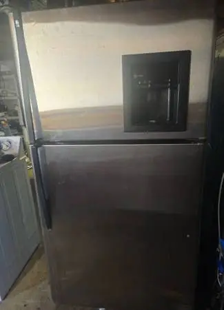 Counter depth Fridge stainless steel/black