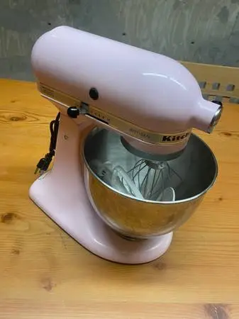 KitchenAid mixer Artisan pink