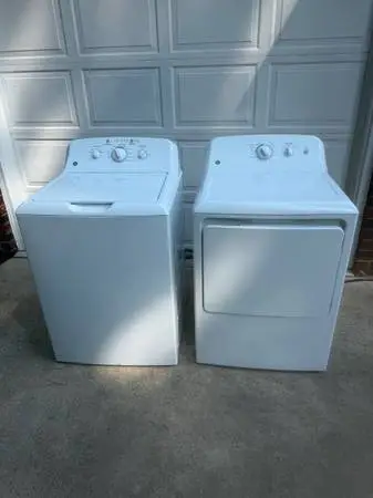 **VERY NICE GE WASHER AND DRYER SET!!**