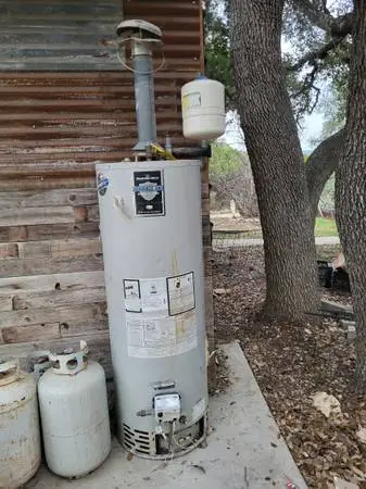 50 Gal. propane Hot Water Heater great shape