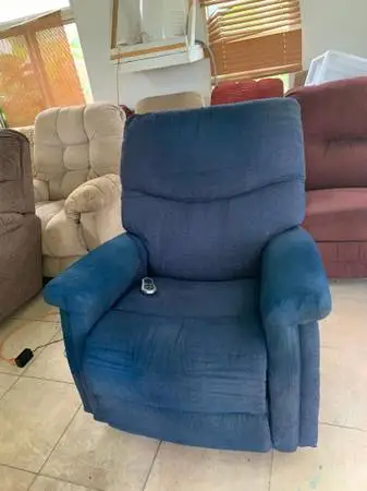 LAZBOY Recliner with Massage -Great Condition
