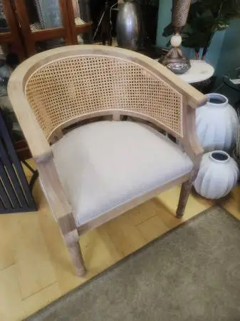 Like-New Blonde Accent Chair with Cane