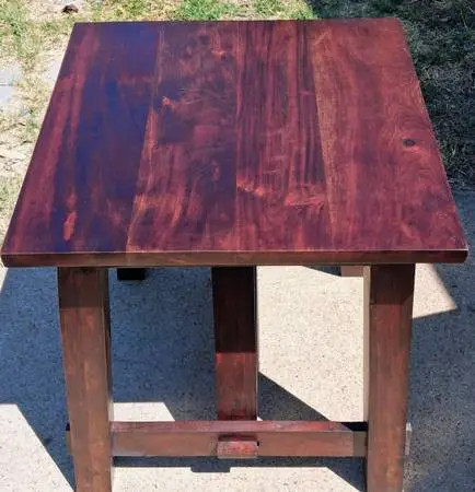 SOLID WOOD END TABLE 21 x 21 x 23 in