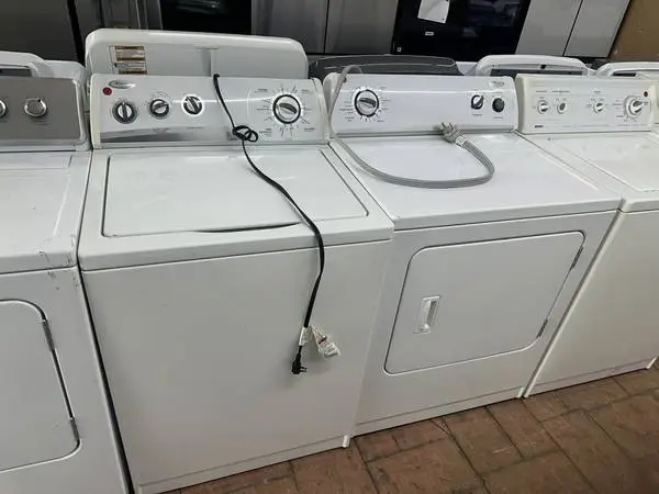 Whirlpool Washer And Dryer Set